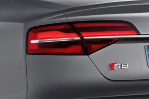 Audi S8 2013 года  (WW)